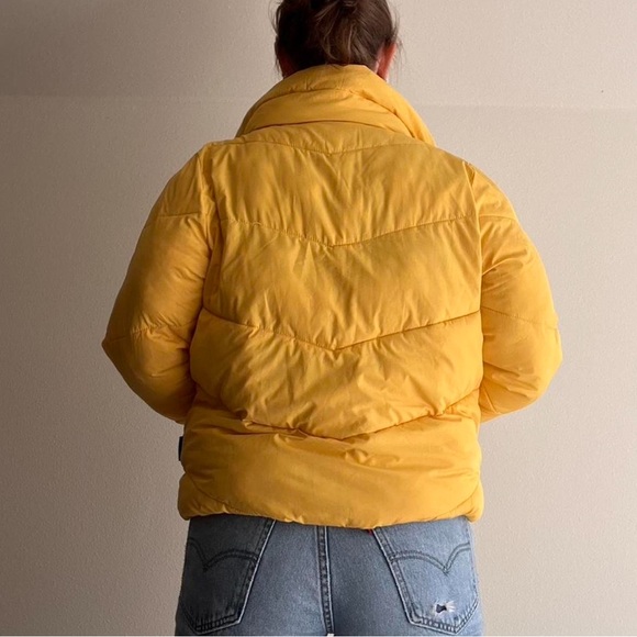 Abercrombie & Fitch Yellow Puffer Jacket - Picture 4 of 7